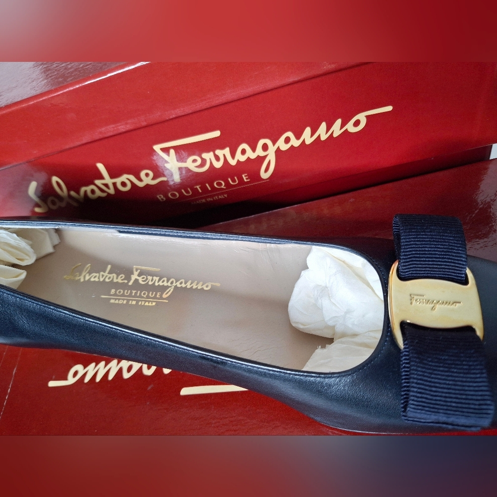 NIB VTG Salvatore Ferragamo Women Shoe 9.5 AAA - Picture 9 of 12